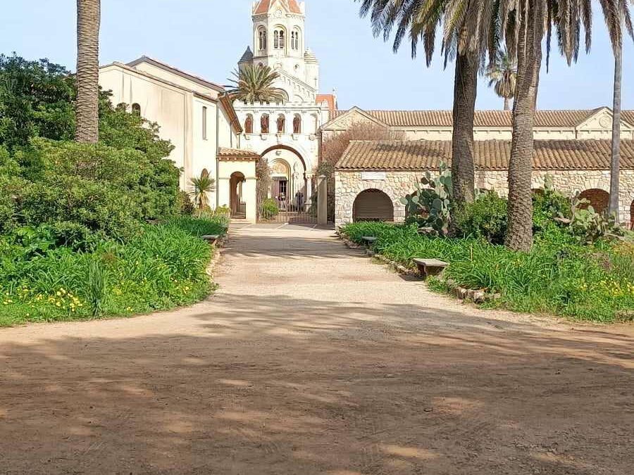 Repas dans une abbaye 🎹